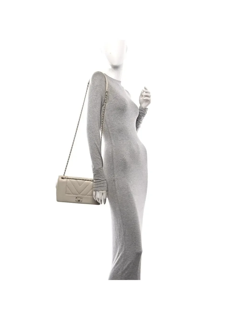 CHANEL elevate your
